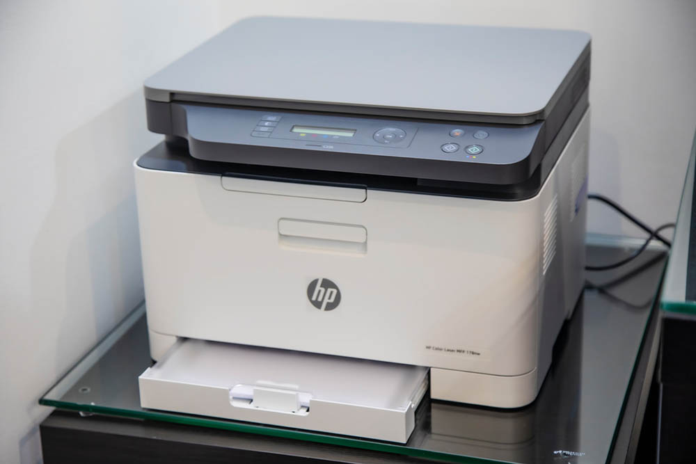 Impresora láser barata, fácil de usar y con WiFi: esta HP puede