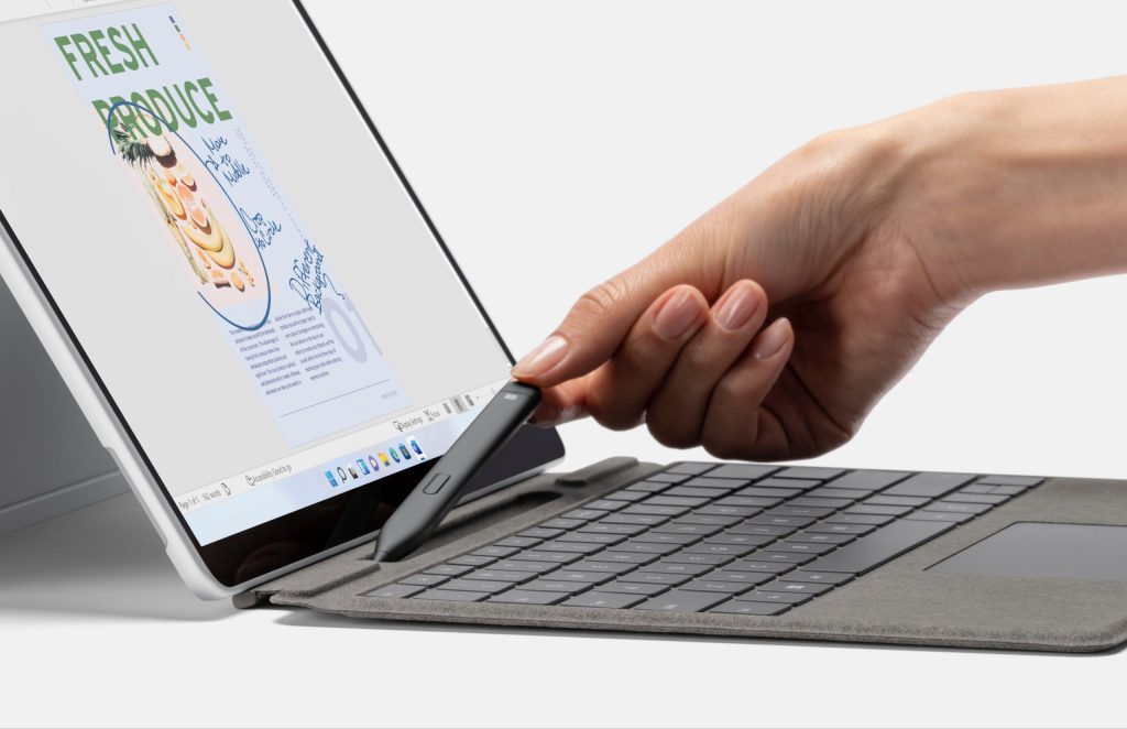 Surface Pro 8, la potente tableta ultra portátil