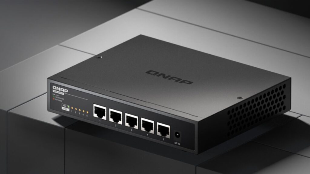 qnap qsw 3205-5t Multi-gigabit de 10GbE 